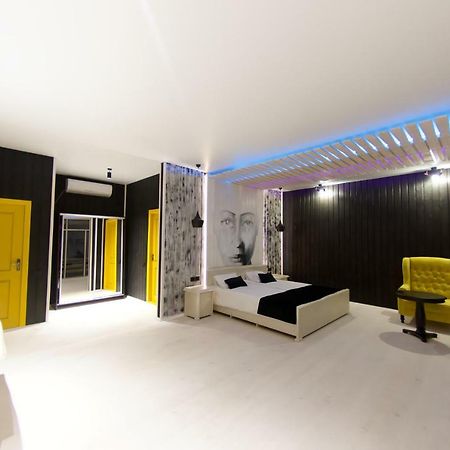 Captain Black Hotel Pizunda Exterior foto