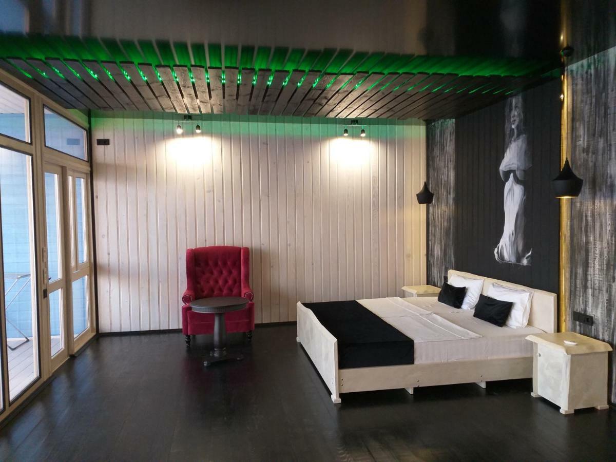 Captain Black Hotel Pizunda Exterior foto