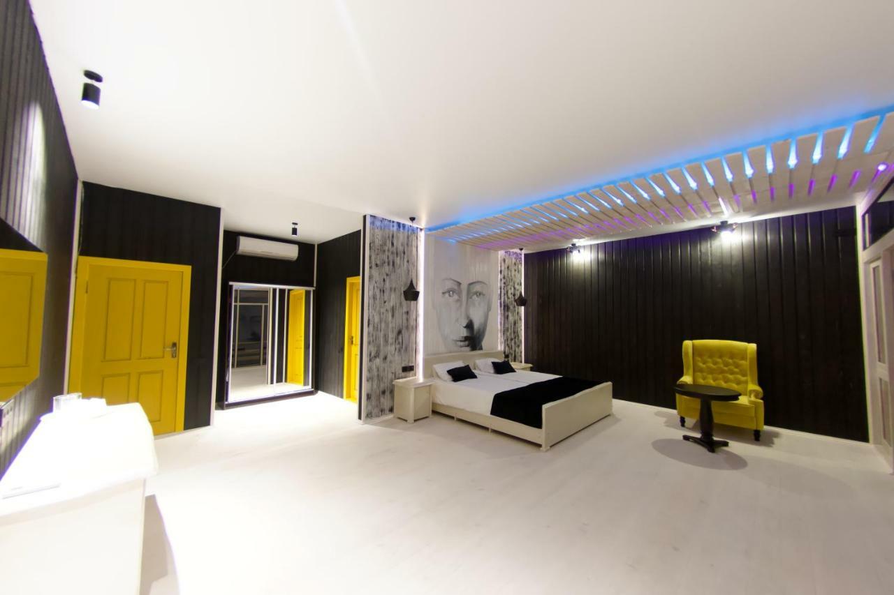 Captain Black Hotel Pizunda Exterior foto