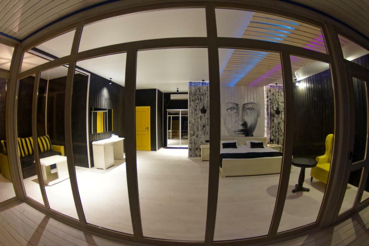 Captain Black Hotel Pizunda Exterior foto